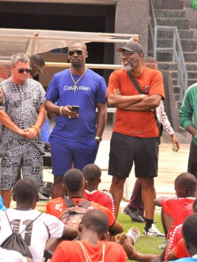 Le père de Noni Madueke part à la recherche de talents au Nigeria