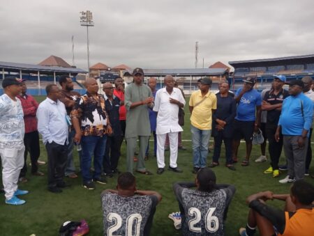 EUROMATCH–NPFL 2026/27: Enyimba Board Rallies Players Ahead Crucial First Home Match Against Inter Lagos Enyimba players listen to.Chairman Nwankwo Kanu in training session ahead of Inter Lagos clash