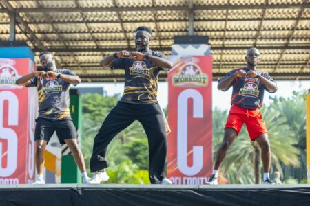 Complete Sports Celebrity Workout Driving Healthy Lifestyle — Aerobics Instructor Nwagu Paul Nwagu (m) takes participants at Complete Sports Celebrity Workout 3.0 through the Aerobics session