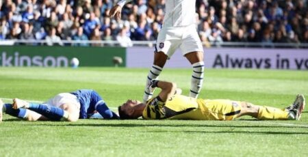 Chelsea Goalkeeper Martinez Rushed To Hospital After Head Collision
