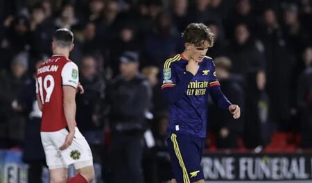 Arsenal To Appeal Against Dowman Red Card