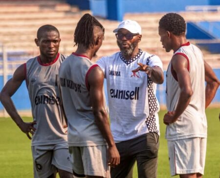 EUROMATCH–NPFL: Abia Warriors Coach Amapakabo Laments Home Draws Abia Warriors coach Imama Amapakabo directs his players during training session