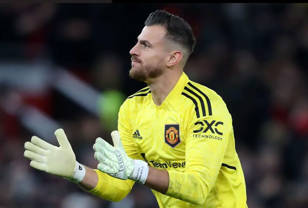 Newcastle Recall Goalkeeper Dubravka From Man United Loan Spell