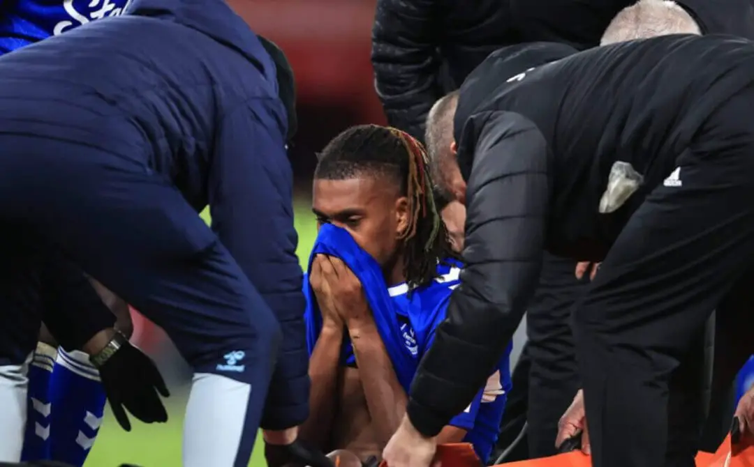 Iwobi To Have Scan On Ankle Injury