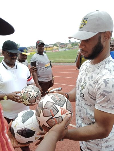 dr-emeka-okeke-fc-bayern-youth-cup-2022-aspire-foundation-christopher-loch-hans-pflugler