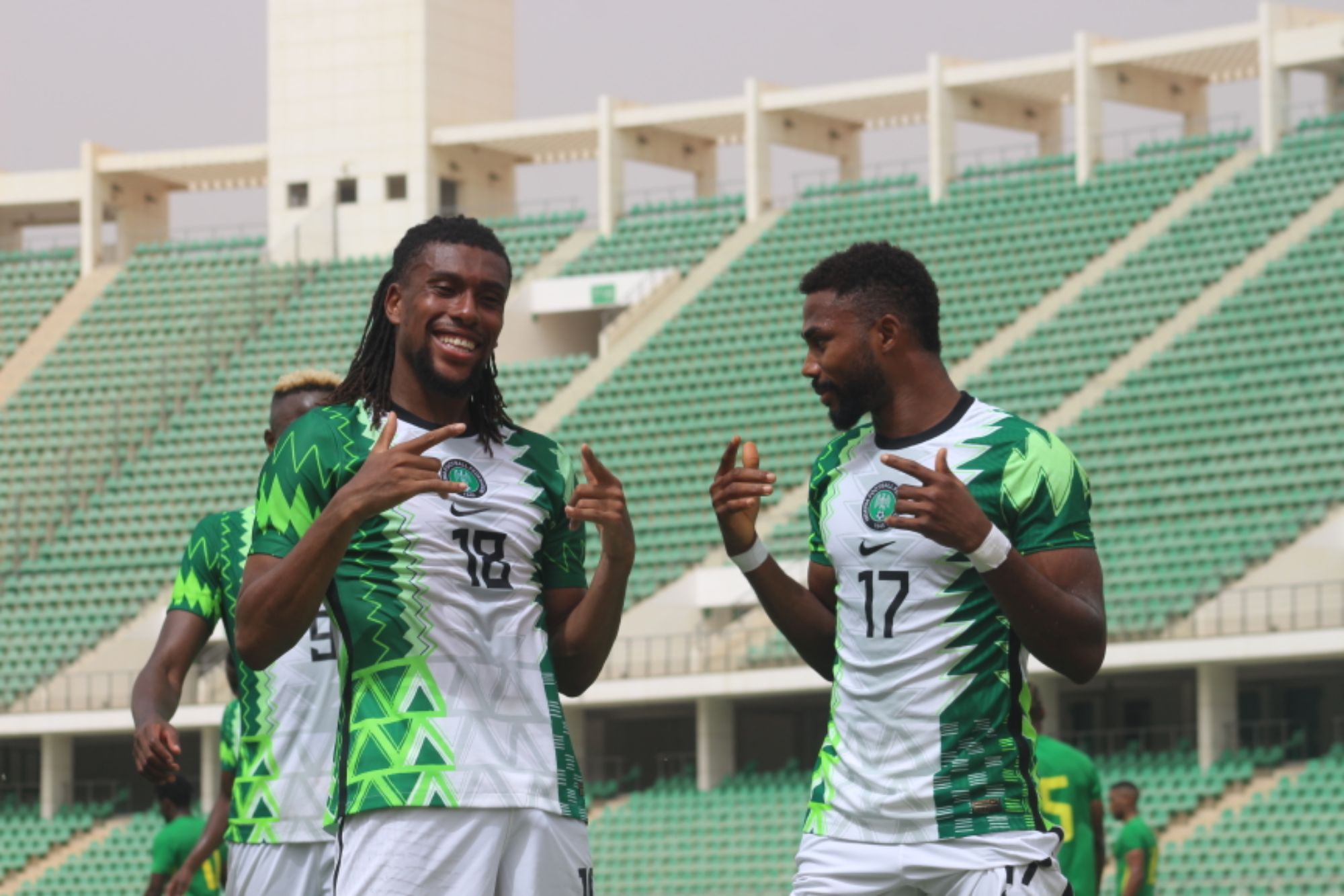 Dare begroet de nadrukkelijke 10-0 overwinning van Super Eagles op Sao Tomé; Belooft betere Abiola Stadium Pitch
