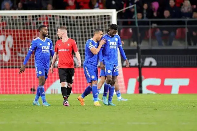 Leicester Boss Rodgers Fears Ndidi Out For Season With Knee Injury