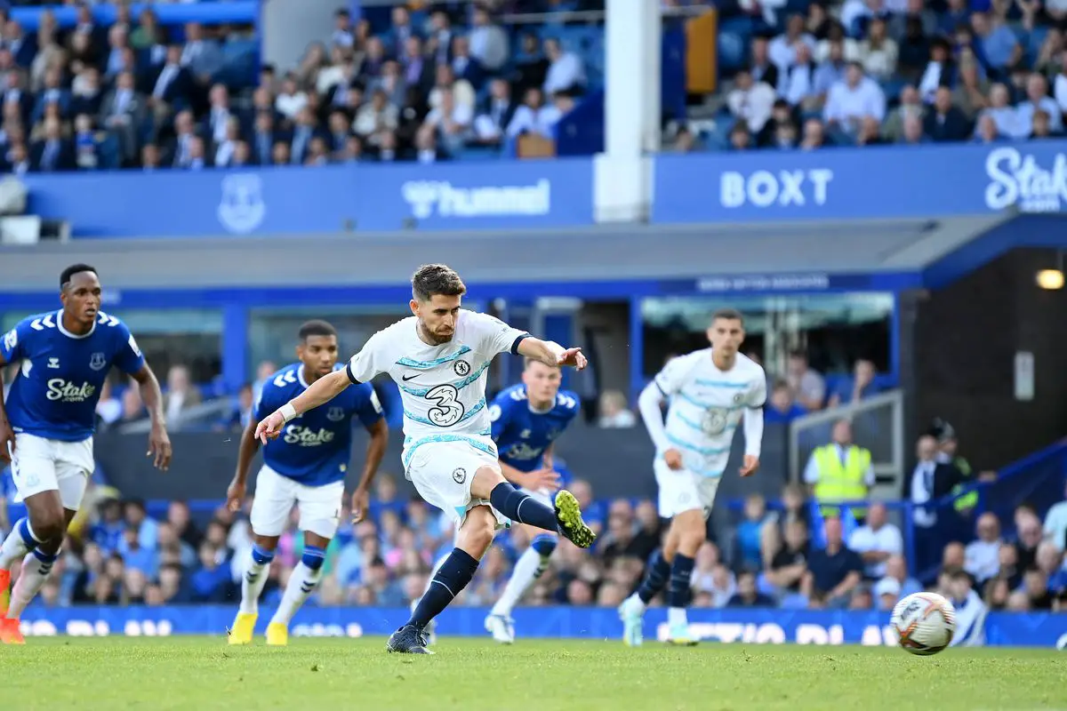 Jorginho’s Penalty Earns Chelsea Victory Over Everton