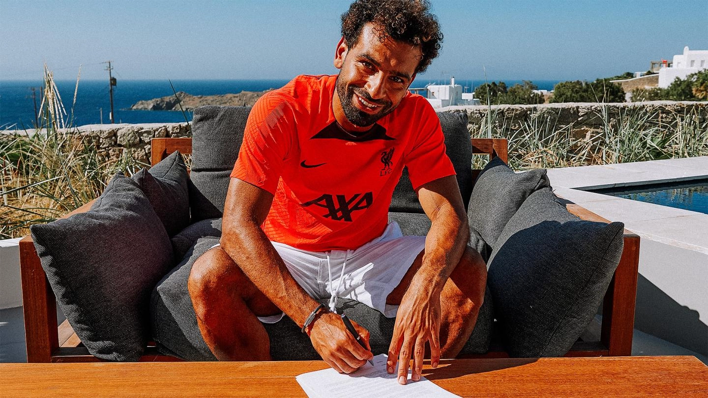 Finally, Salah Signs New Three-Year Contract With Liverpool