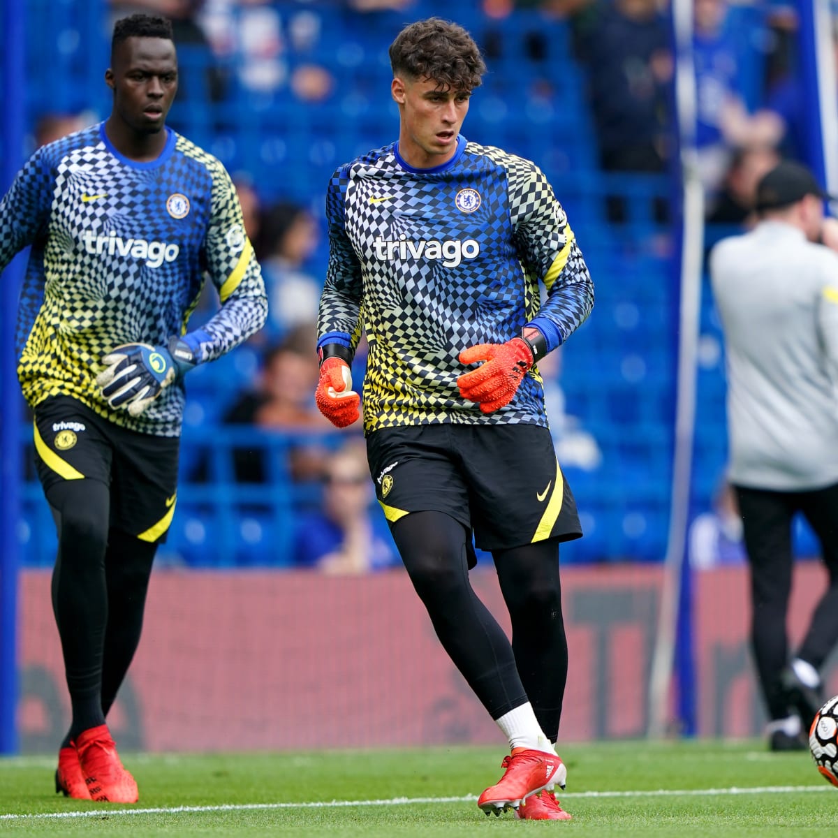 UCL: I’m Undecided On Chelsea Number One Goalkeeper –Potter